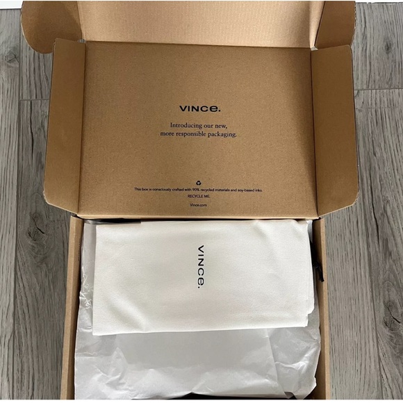 Vince Benita Women's Mules Genuine Leather Size 7 M NWT - Picture 3 of 9